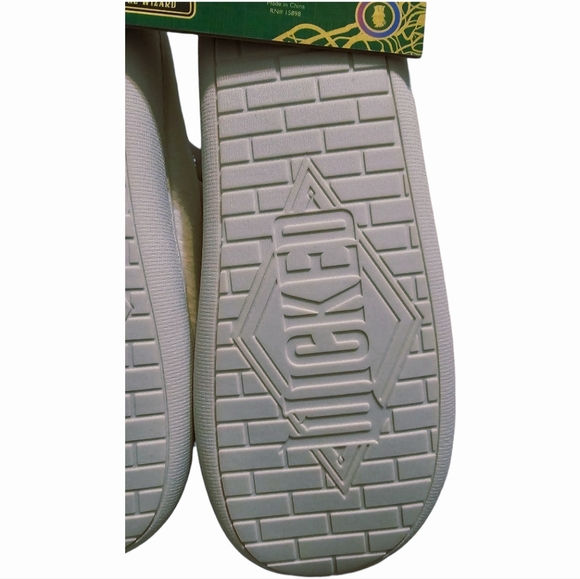 Wicked White Slippers with Green. Pink & Black Logo. Multiple sizes, NWTNWT - Picture 4 of 7